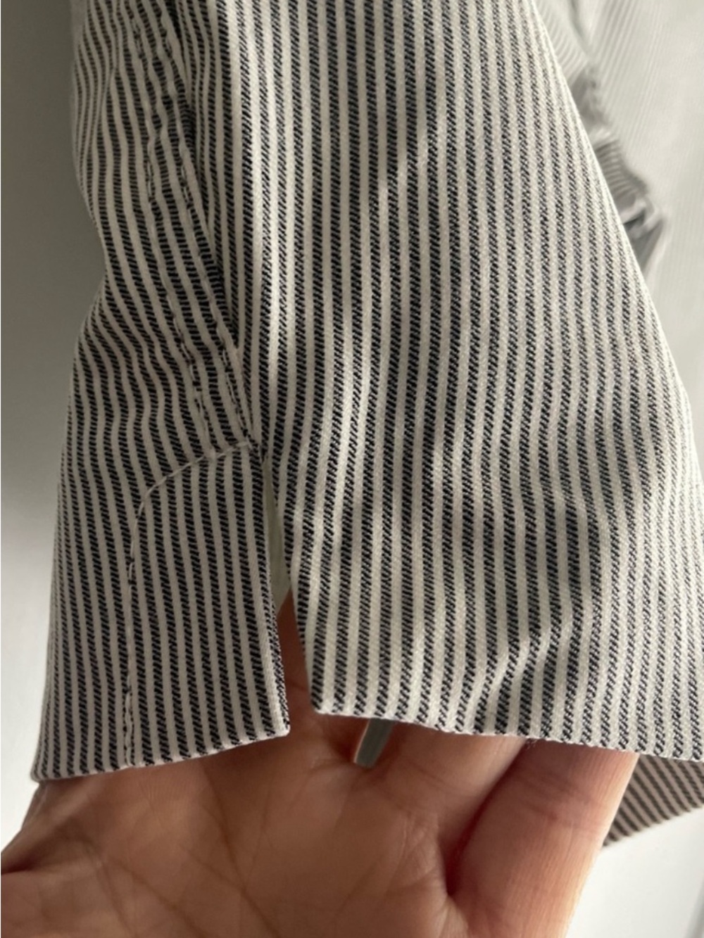 *NWT* Hilary Radley Gray and White Pinstripe Women’s Shorts - Picture 2 of 6